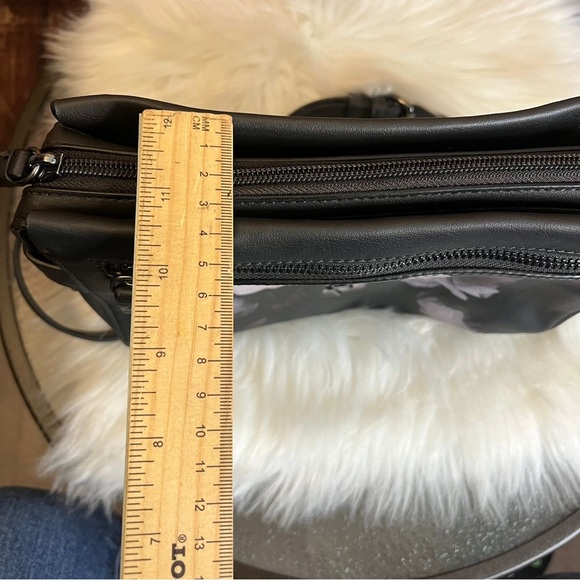 Simply Vera Vera Wang Crossbody Bag Black Floral Print Faux Leather Purse - Picture 9 of 11